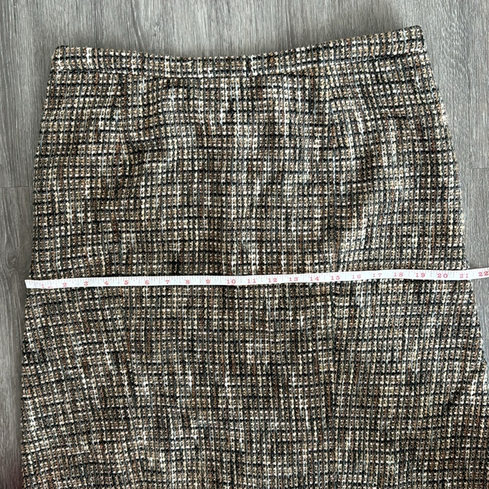 Valentino Brown Tweed Skirt with Back Ruffle - Picture 12 of 13